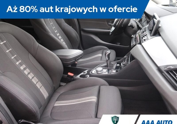 BMW Seria 2 cena 52000 przebieg: 238344, rok produkcji 2017 z Sanok małe 154